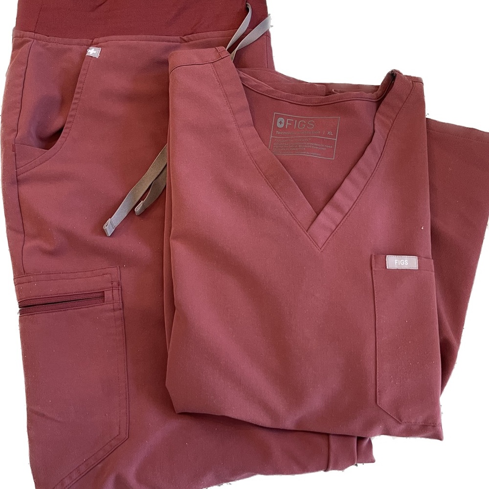 Dark cherry limited color Figs!